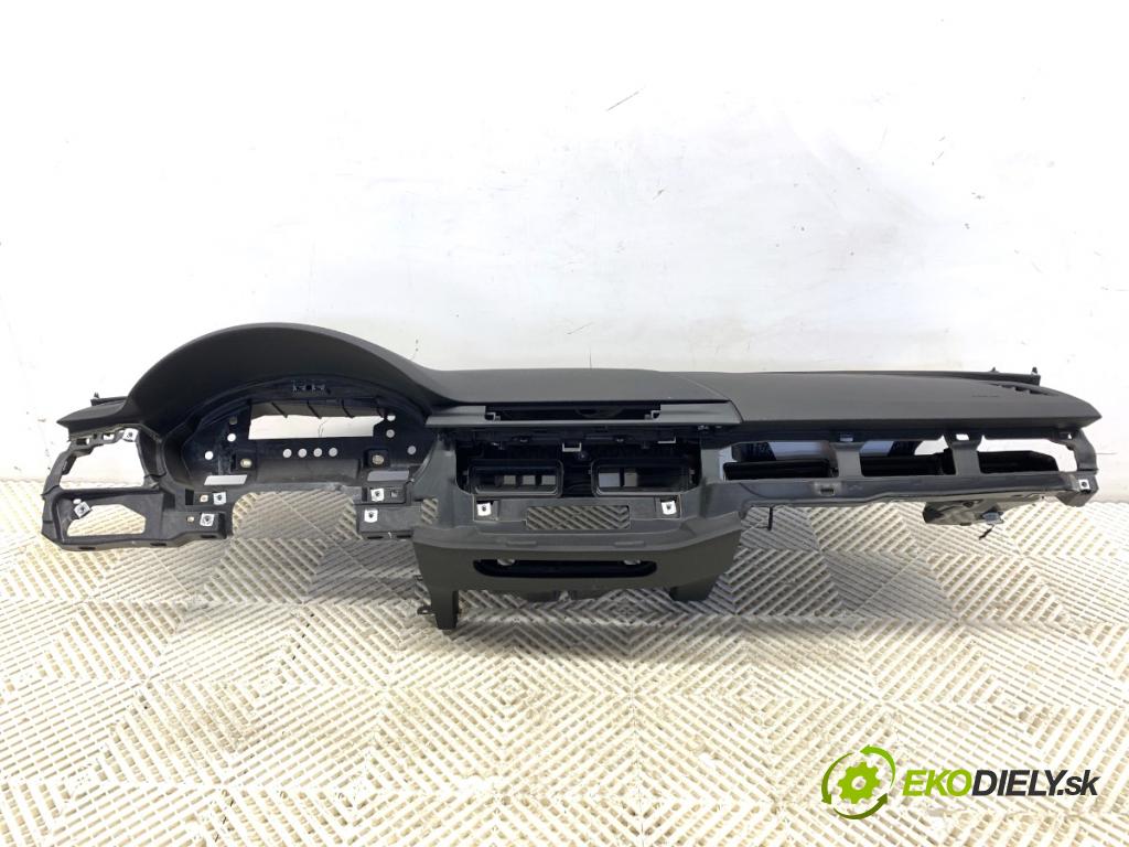 AUDI A4 B9 Kombi 2018 140 kW 2.0 TDI quattro 1968 palubní doska POLŠTÁŘ: spolujezdce 8W1857003 8W0880204D