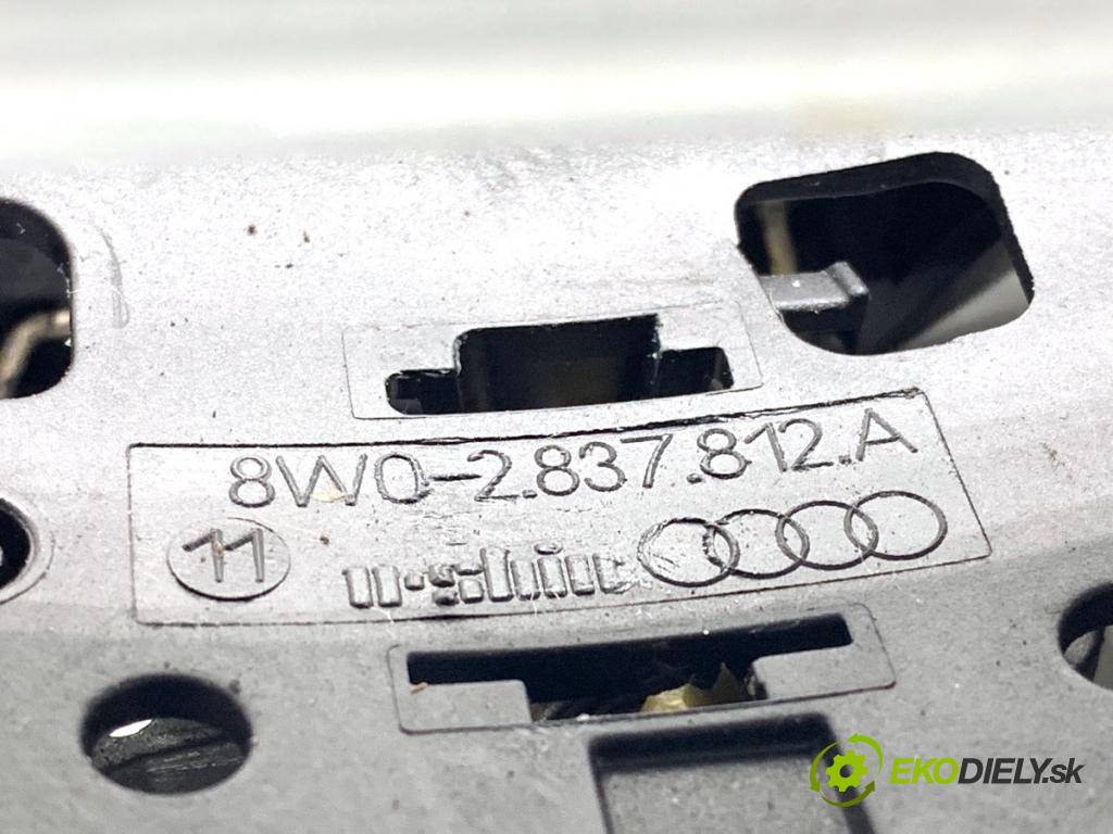 AUDI A4 B9 Kombi 2018 140 kW 2.0 TDI quattro 1968 Kľučka vonkajšia pravy zad 8W0837812A
