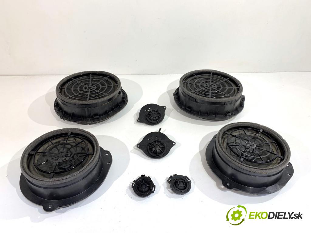 AUDI A4 B9 Kombi 2018 140 kW 2.0 TDI quattro 1968 reproduktory 8W5035411 8W5035399