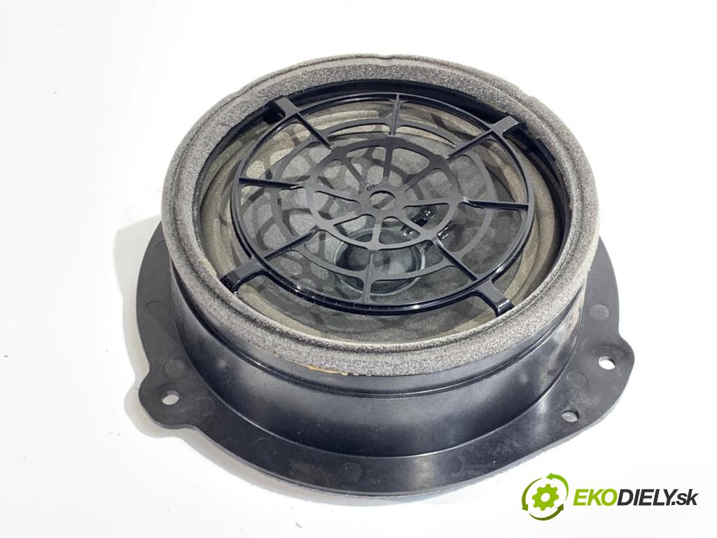 AUDI A4 B9 Kombi 2018 140 kW 2.0 TDI quattro 1968 reproduktory 8W5035411 8W5035399