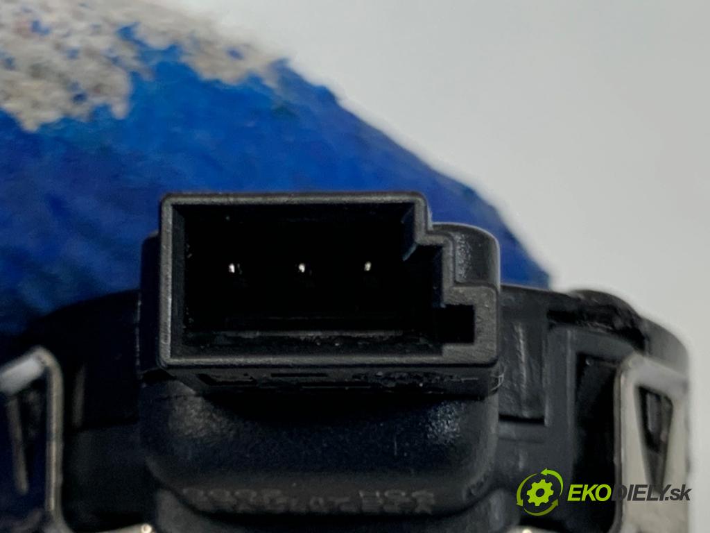 AUDI A4 B9 Kombi 2018 140 kW 2.0 TDI quattro 1968 snímač deště 81A955555A (Snímač deště)