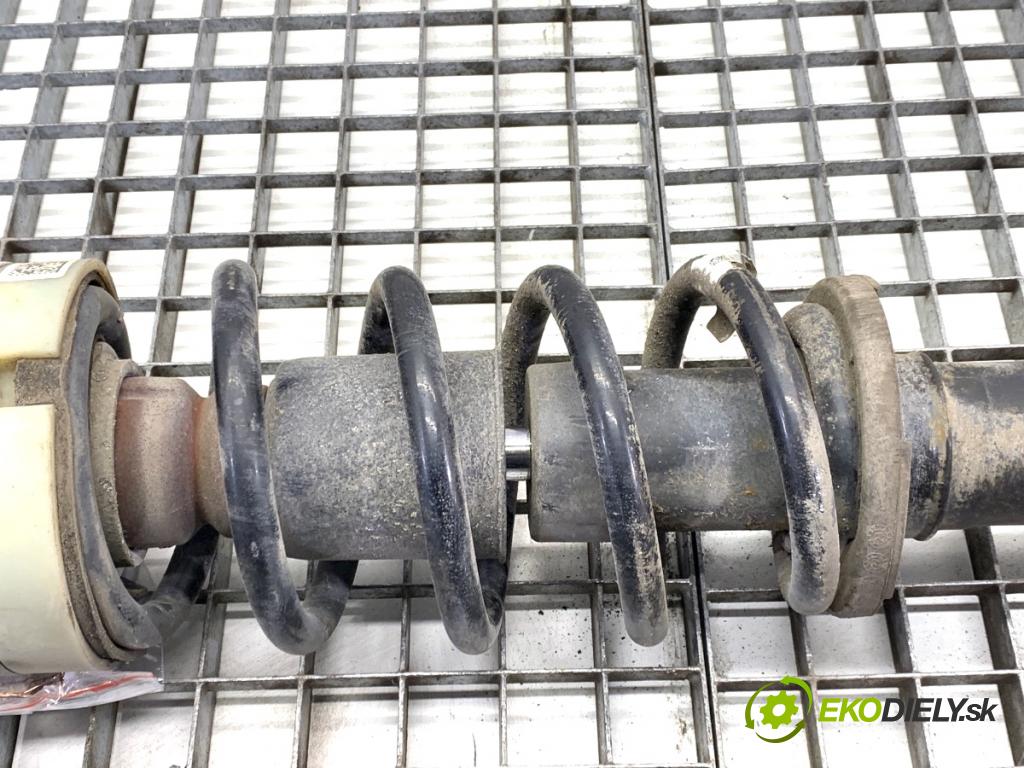 AUDI A4 B9 Kombi 2018 140 kW 2.0 TDI quattro 1968 Tlmič pravy predný ZE 8W9031D