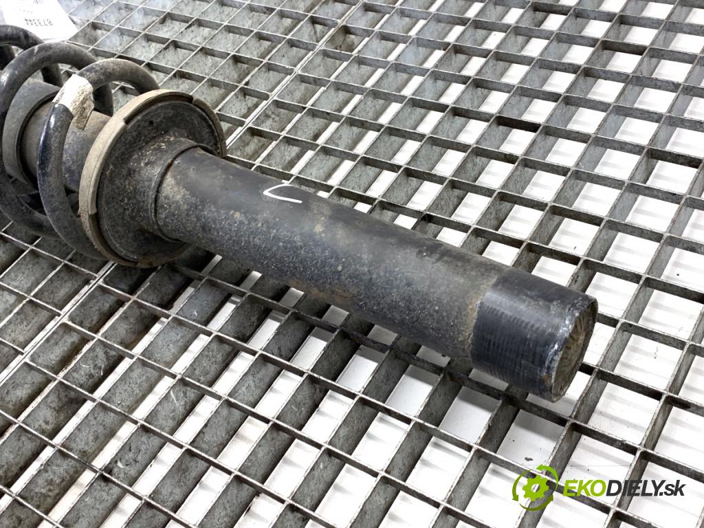 AUDI A4 B9 Kombi 2018 140 kW 2.0 TDI quattro 1968 tlumič levý přední část ZE 8W9031D