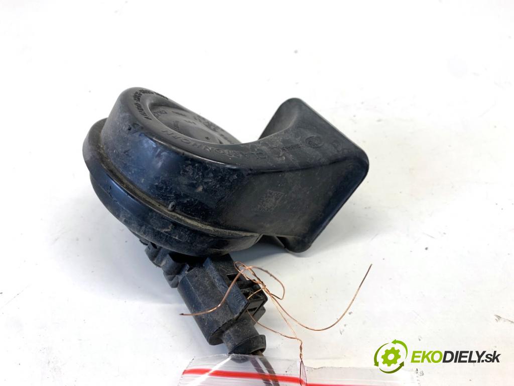 AUDI A4 B9 Kombi 2018 140 kW 2.0 TDI quattro 1968 klaksón 8W0951223