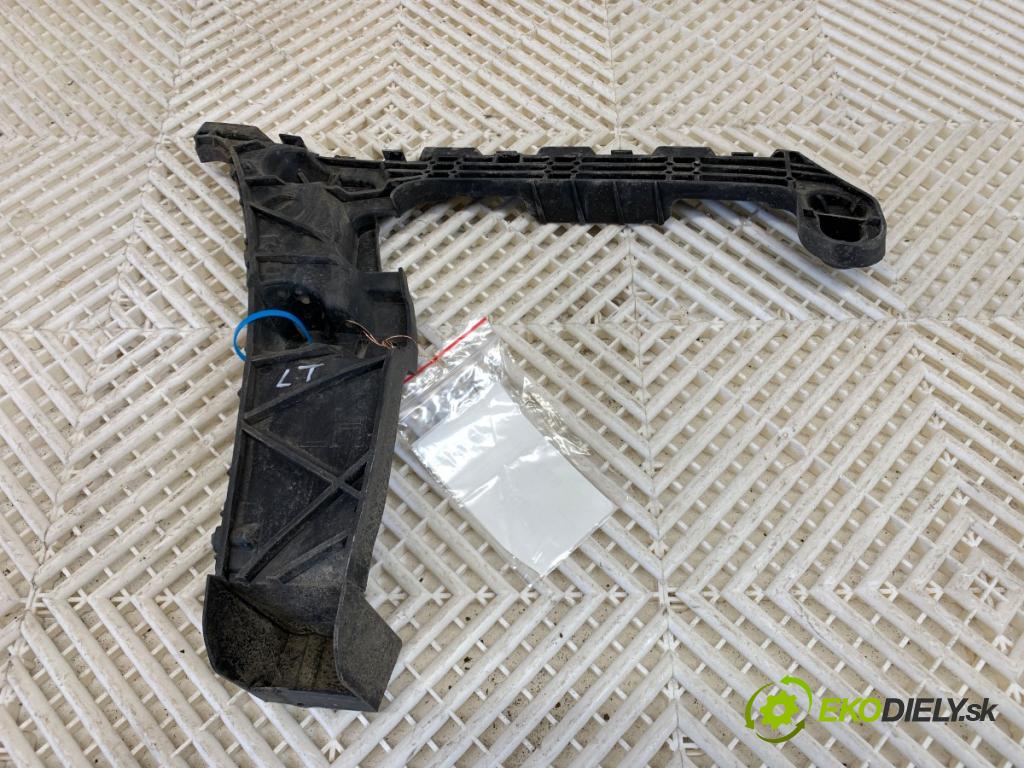 AUDI A4 B9 Kombi 2018 140 kW 2.0 TDI quattro 1968 úchyt nárazníka levý zadní část 8W9807453A