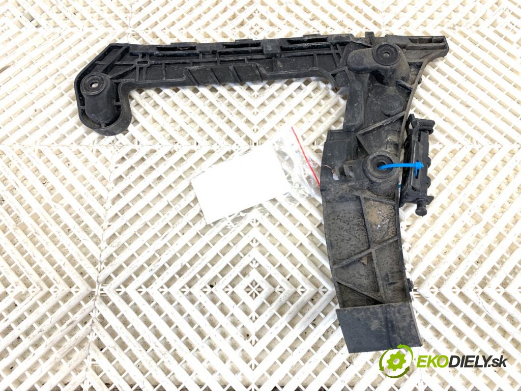 AUDI A4 B9 Kombi 2018 140 kW 2.0 TDI quattro 1968 Úchyt nárazníka ľavy zad 8W9807453A