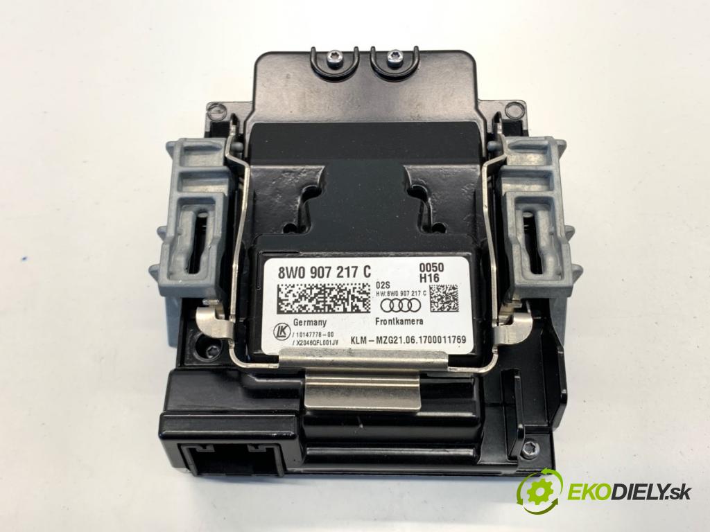 AUDI A4 B9 Kombi 2018 140 kW 2.0 TDI quattro 1968 KAMERA okna prednej 8W0907217C
