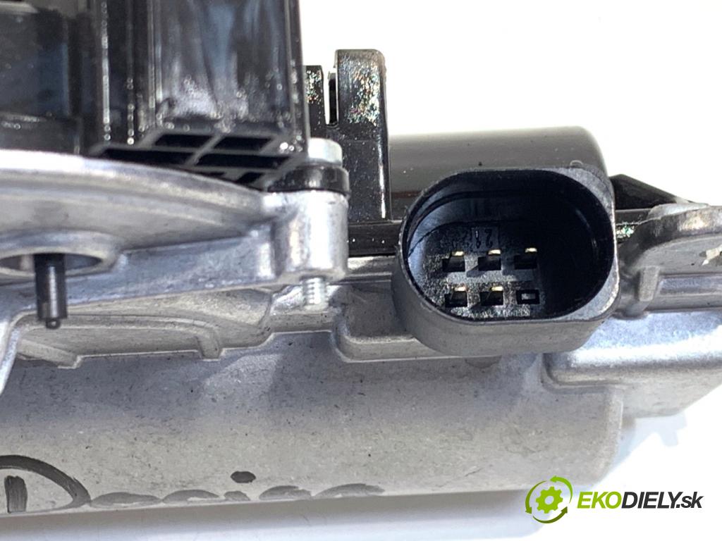 AUDI A4 B9 Kombi 2018 140 kW 2.0 TDI quattro 1968 doťah dverí zad 3V5827887C