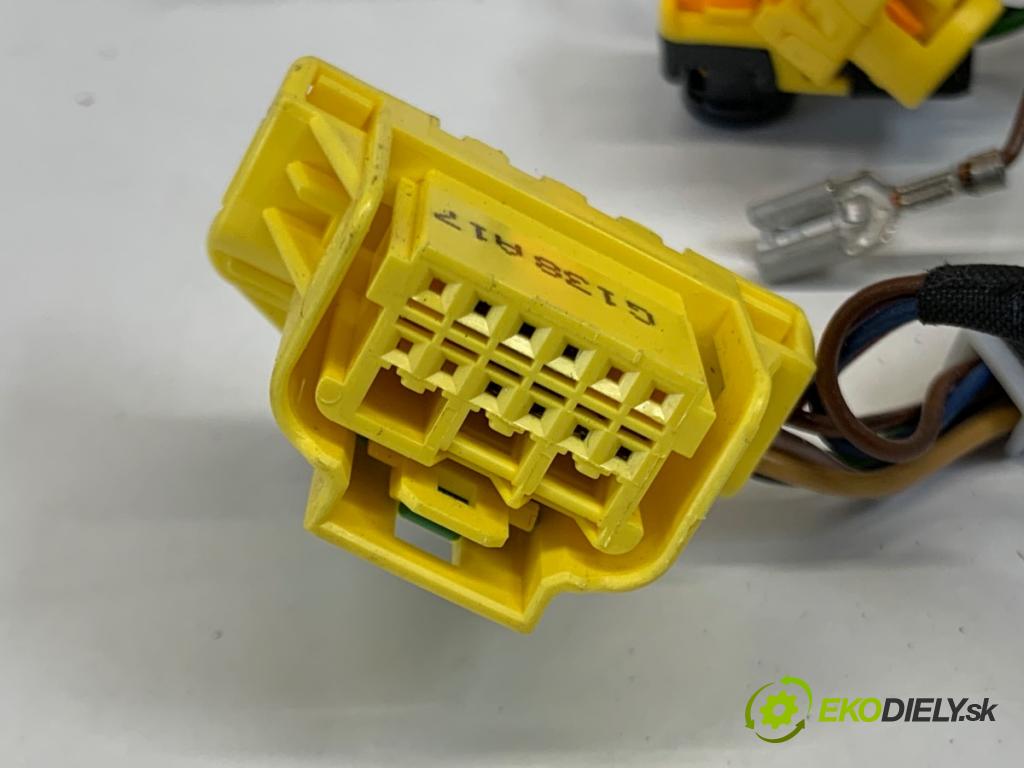 AUDI A4 B9 Kombi 2018 140 kW 2.0 TDI quattro 1968 Káblovačka silentbloku airbag 4M0972562E