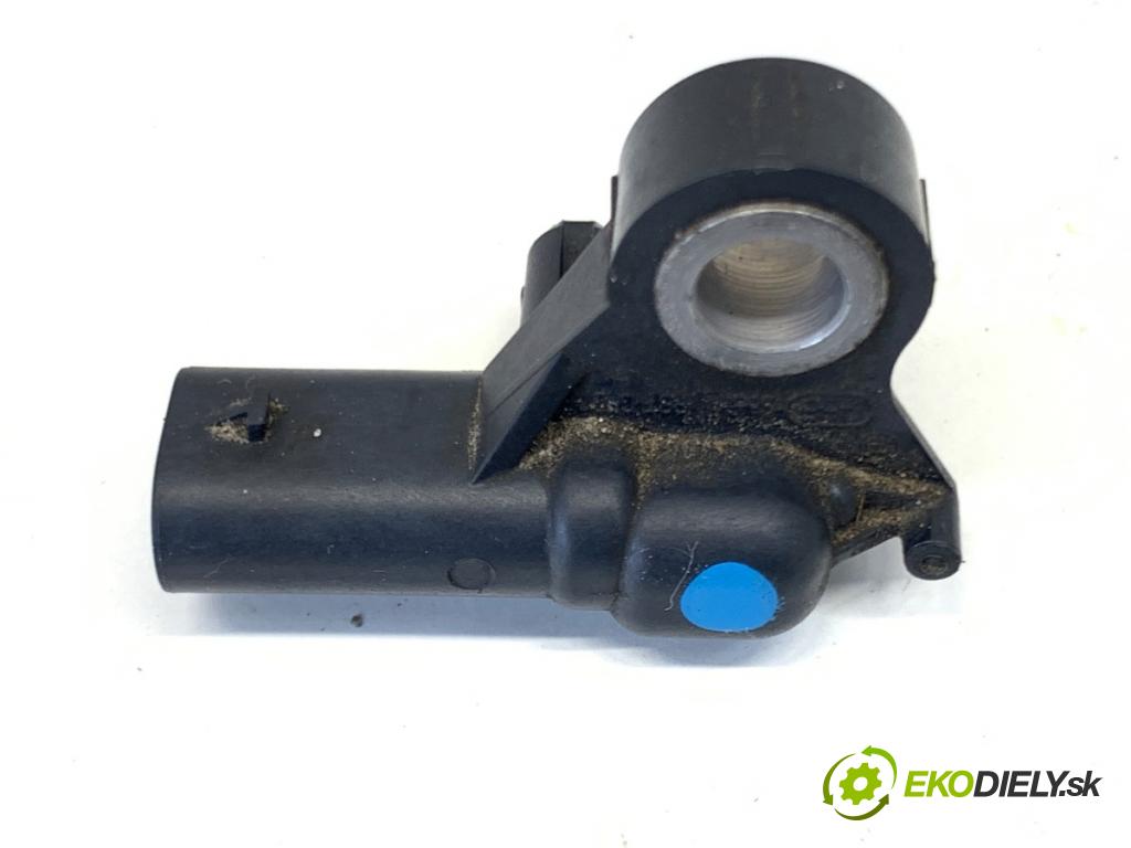 AUDI A4 B9 Kombi 2018 140 kW 2.0 TDI quattro 1968 snímač nárazu 4M0959651 (Snímač nárazu)