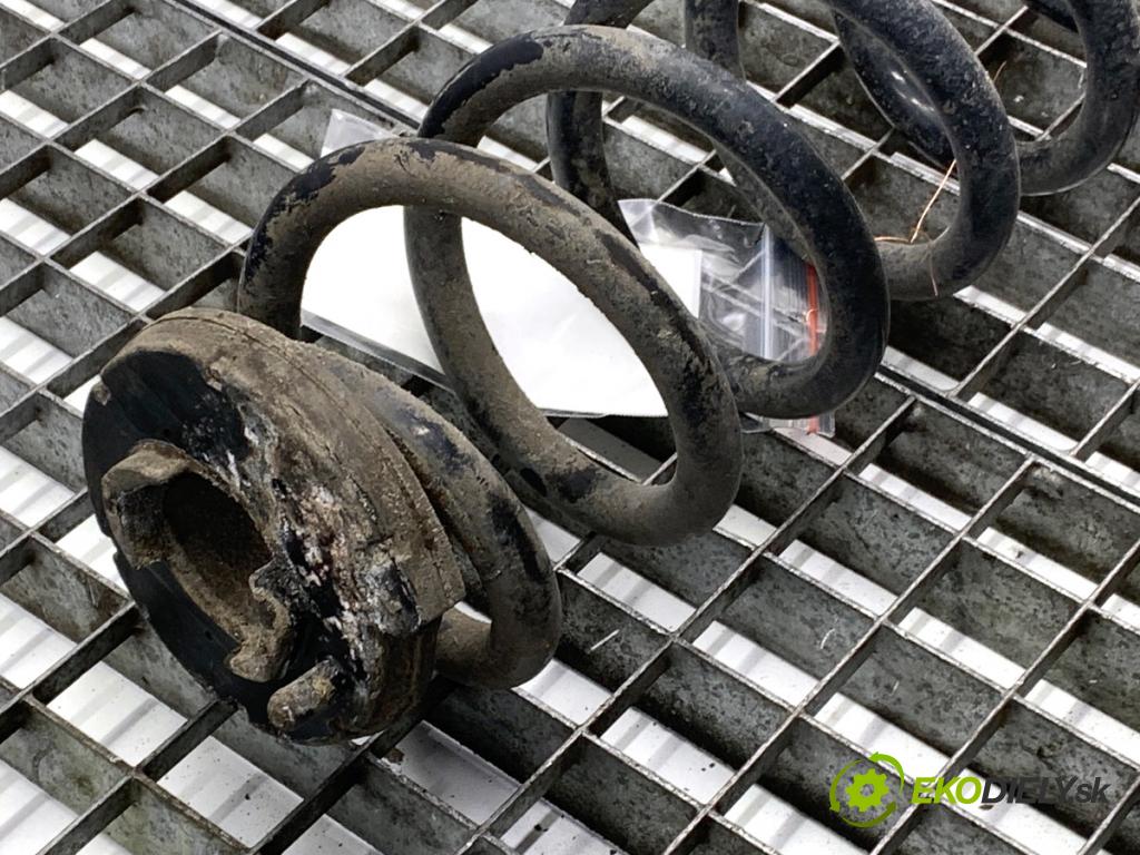 AUDI A4 B9 Kombi 2018 140 kW 2.0 TDI quattro 1968 Pružina zad 8W0511115 (Kľučka dverí ostatné)