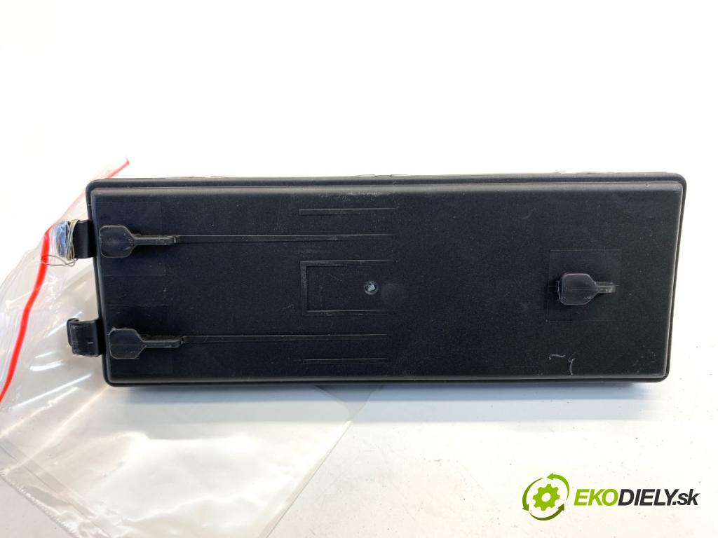 AUDI A4 B9 Kombi 2018 140 kW 2.0 TDI quattro 1968 Modul dverí 4M0959107B