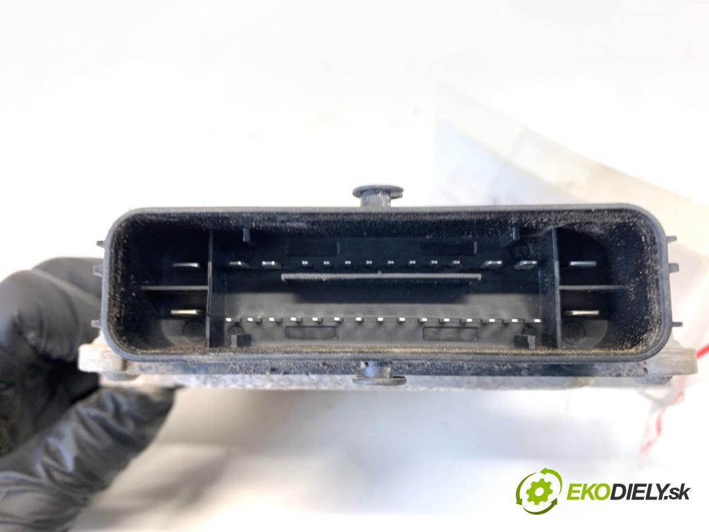 AUDI A4 B9 Kombi 2018 140 kW 2.0 TDI quattro 1968 Modul SCR: 4M0907355B