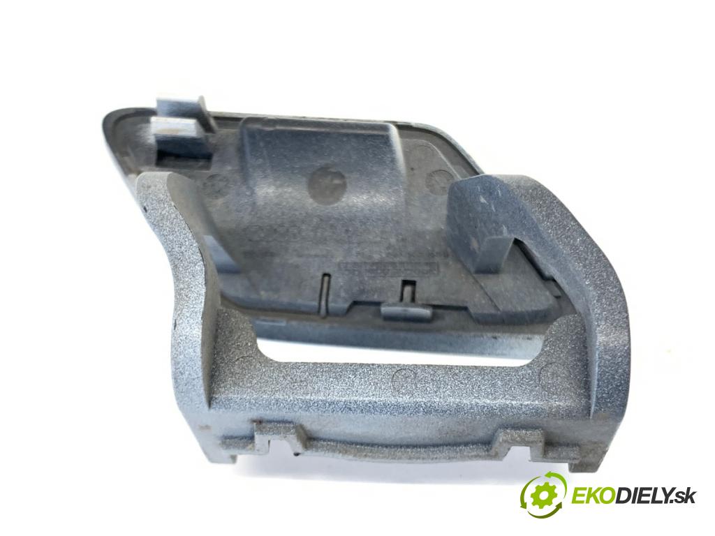 AUDI A4 B9 Kombi 2018 140 kW 2.0 TDI quattro 1968 Kryt ostrekovača svetla ľavá strana 8W0955275B