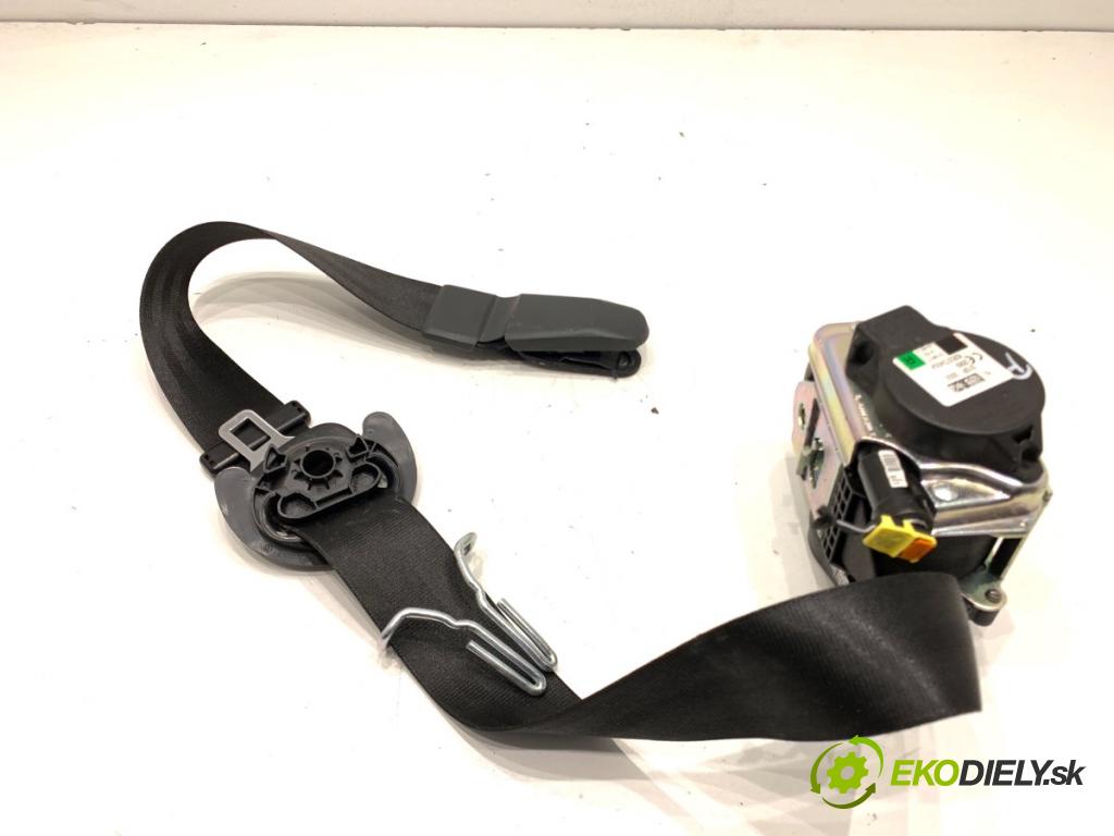 AUDI A4 B9 Kombi 2018 140 kW 2.0 TDI quattro 1968 Držiak BEZPEČNOSŤ pravy predný 635372400A