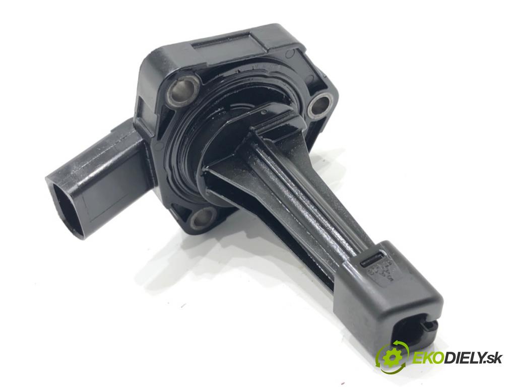 VW TRANSPORTER T5 Autobus 2014 75 kW 1.9 TDI 1896 Snímač hladiny oleja 03C907660M (Snímač)