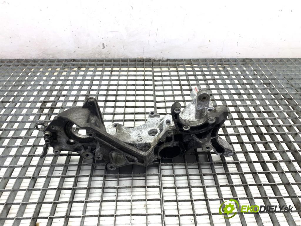 VW TRANSPORTER T5 Autobus 2014 75 kW 1.9 TDI 1896 držák uchycení alternátora 03L903143J