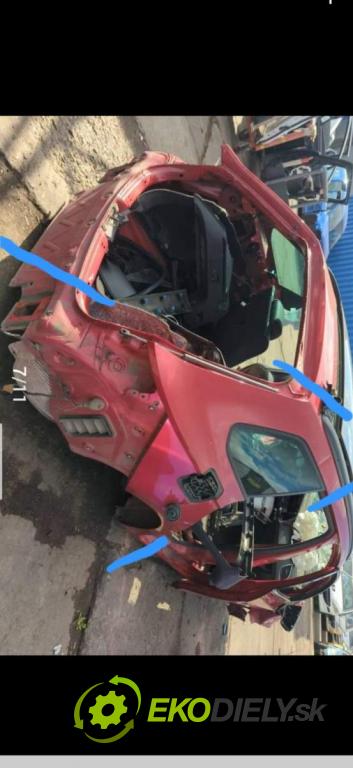 SEAT LEON III Kombi 2019 221 kW 2.0 Cupra 4Drive 1984 karoséria ČTVRŤÁK: pravy zad 