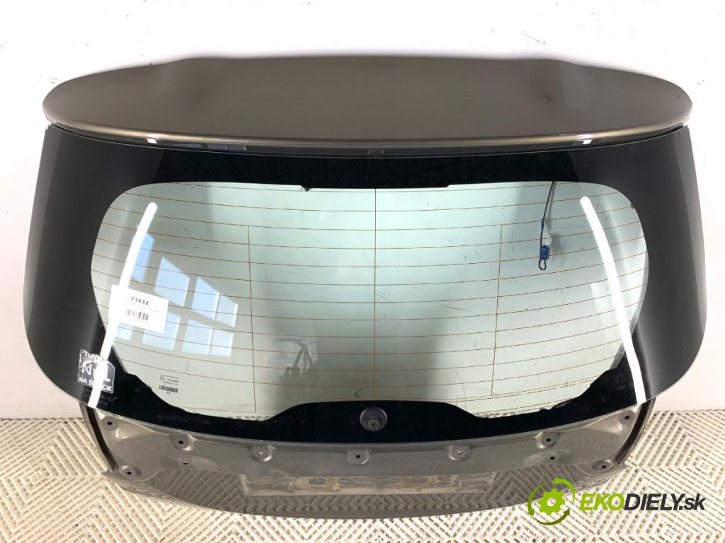 TOYOTA YARIS IV liftback 2022 92 kW 1.5 (MXPA11) 1490 kapota zad