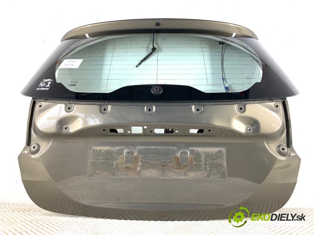 TOYOTA YARIS IV liftback 2022 92 kW 1.5 (MXPA11) 1490 kapota zad