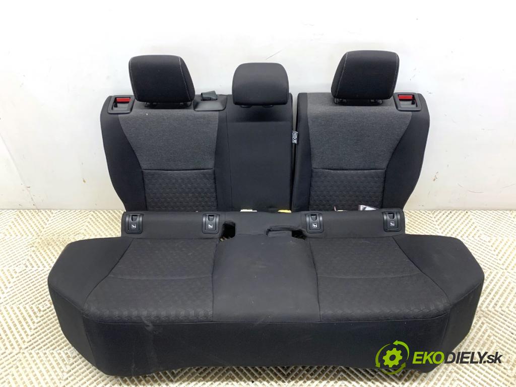 TOYOTA YARIS IV liftback 2022 92 kW 1.5 (MXPA11) 1490 Sedadlo druhý rad 