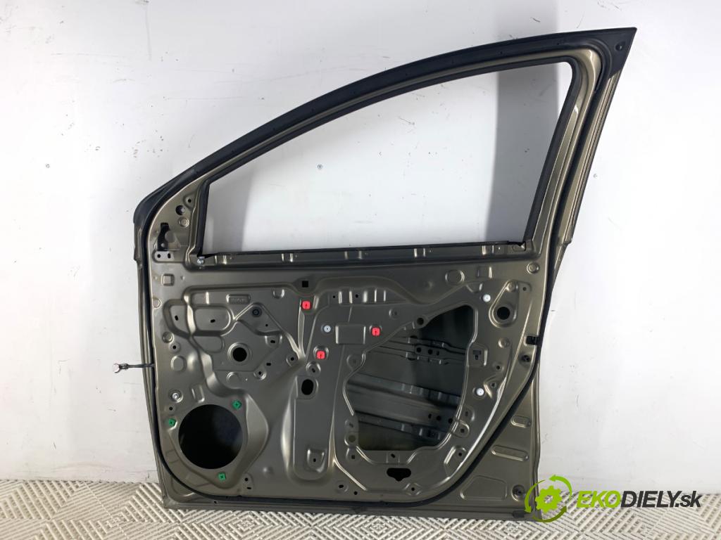 TOYOTA YARIS IV liftback 2022 92 kW 1.5 (MXPA11) 1490 dveře pravý přední část
