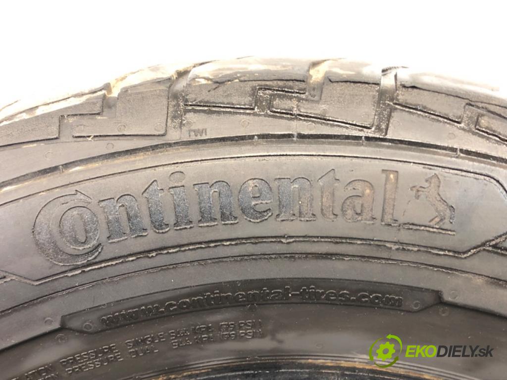 --- ---      PNEUMATIKA: VÍCENÁ SEZÓNA: 215/65 16" CONTINENTAL