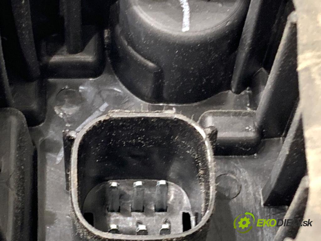 FORD TRANSIT COURIER nadwozie wielkoprzestrzenne (MPV) 2019 55 kW 1.5 TDCi 1499 Svetlo ľavy zad ET76-13N005-AD