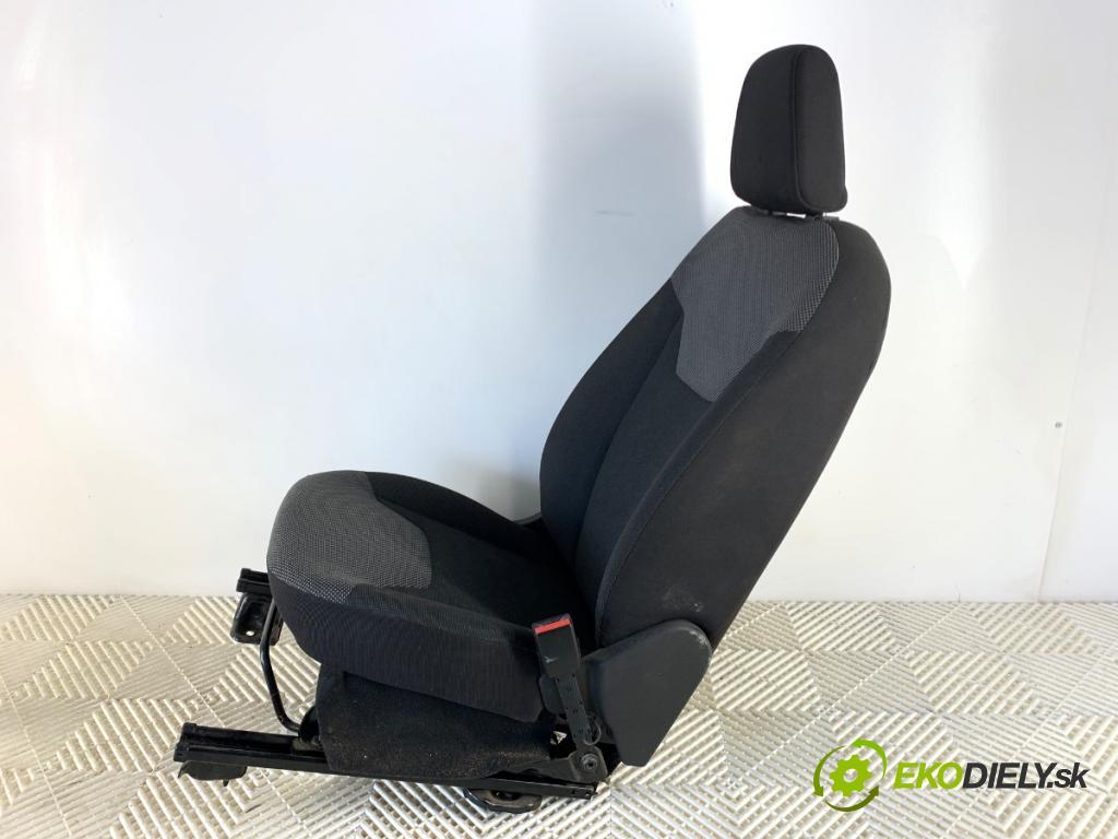 FORD TRANSIT COURIER nadwozie wielkoprzestrzenne (MPV) 2019 55 kW 1.5 TDCi 1499 Sedadlo pravy predný