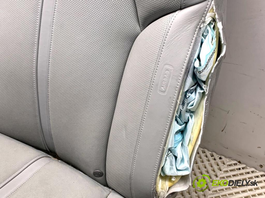 AUDI A8 D4 sedan 2015 368 kW 6.3 W12 quattro 6299 Sedadlá, sedačky Sedadlo bočné