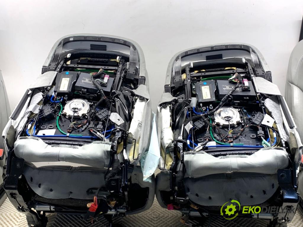 AUDI A8 D4 sedan 2015 368 kW 6.3 W12 quattro 6299 Sedadlá, sedačky Sedadlo bočné