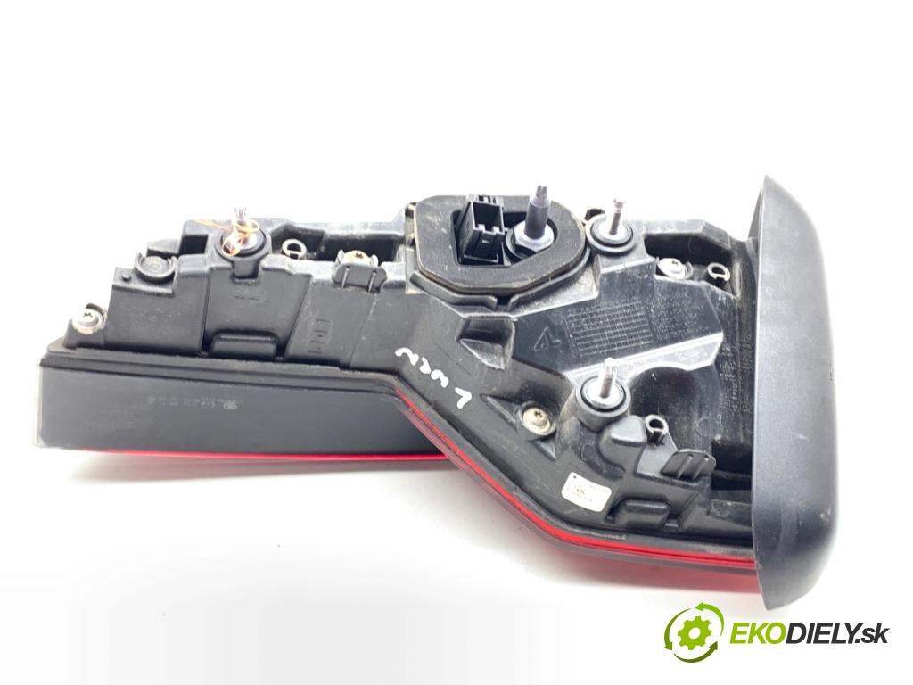 AUDI A4 B9 Kombi 2018 140 kW 2.0 TDI quattro 1968 Svetlo zad ľavá strana vnútorná 8W9945093D (Kľučka dverí ostatné)