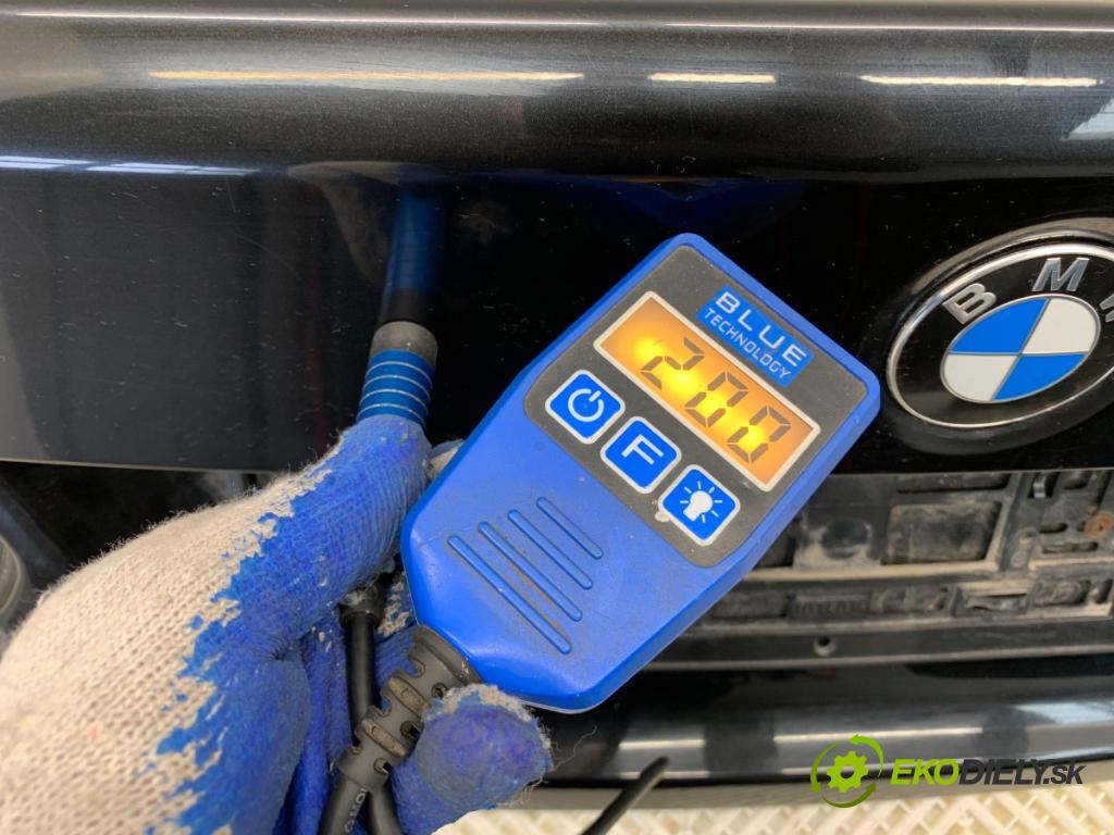 BMW F30 sedan 2016 140 kW 320 d xDrive 1995 kapota zad 475