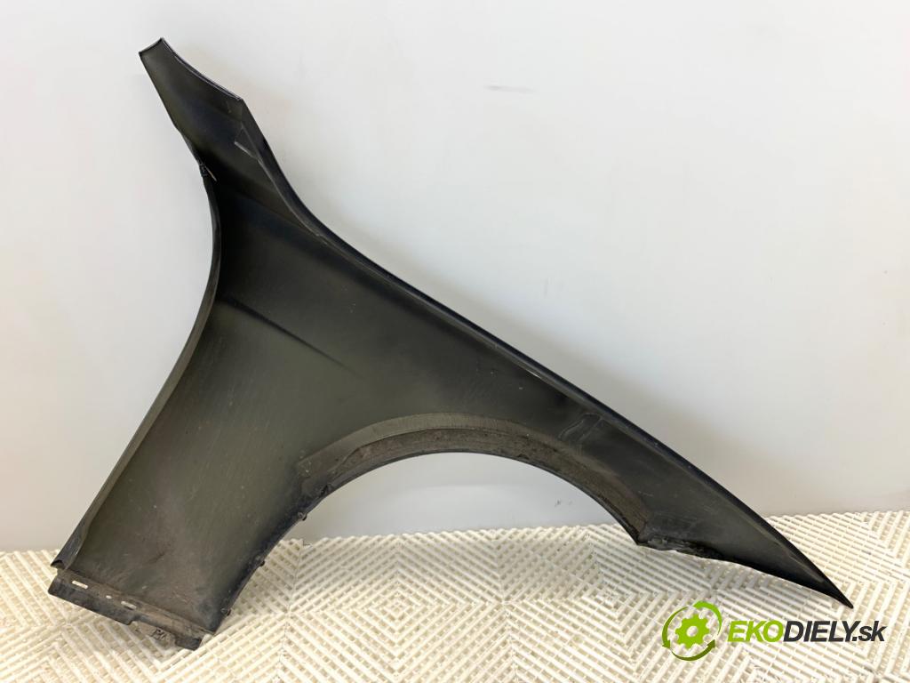 BMW F30 sedan 2016 140 kW 320 d xDrive 1995 Blatník ľavy predný 475