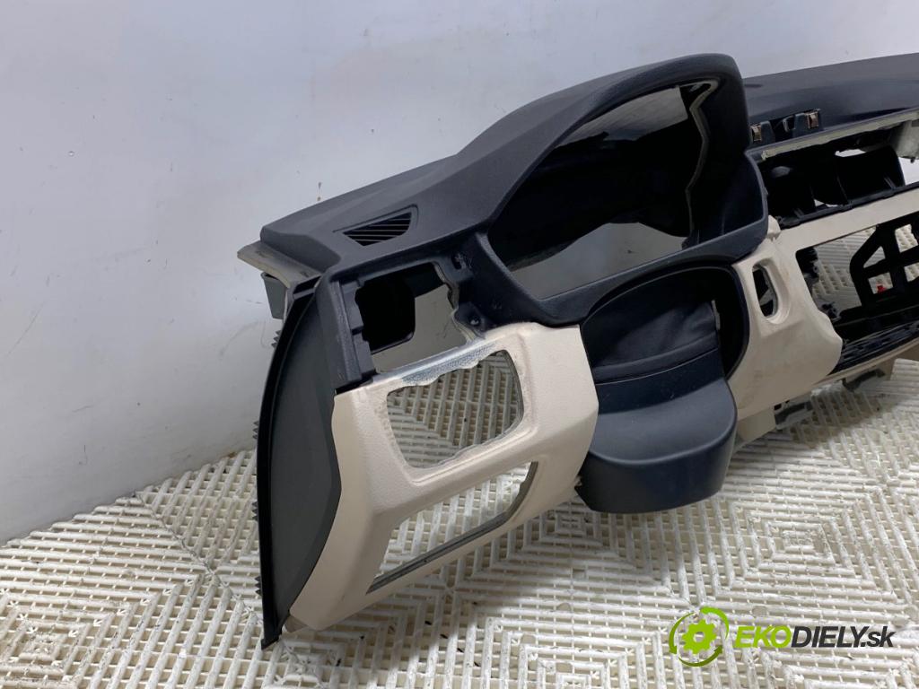 BMW F30 sedan 2016 140 kW 320 d xDrive 1995 Palubná doska VANKÚŠ: spolujazdca 9218490