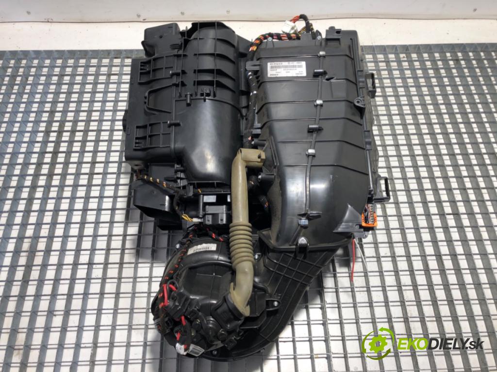 RENAULT TRUCKS T Platforma / podwozie 2020 338 kW T460 338 kW [460 KM] olej napędowy 2013 - 2022 10837 Výhrevné teleso, radiátor kúrenia KOMBAJN 7484593226