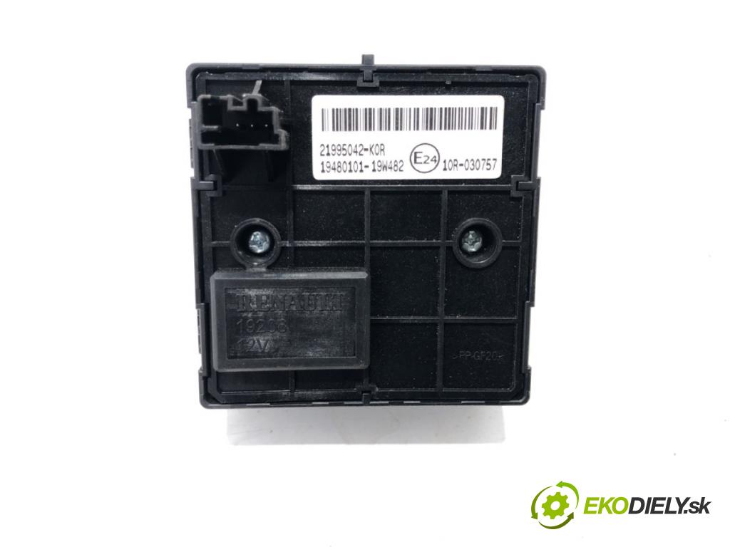 RENAULT TRUCKS T Platforma / podwozie 2020 338 kW T460 338 kW [460 KM] olej napędowy 2013 - 2022 10837 Spínač svetiel 21995042