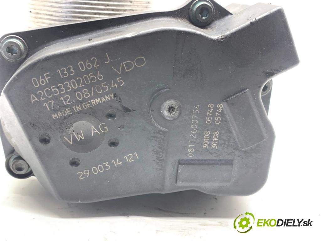 AUDI A4 B8 Kombi 2009 118 kW 1.8 TFSI 1798 škrtíci klapka 06F133062J (Škrticí klapka)