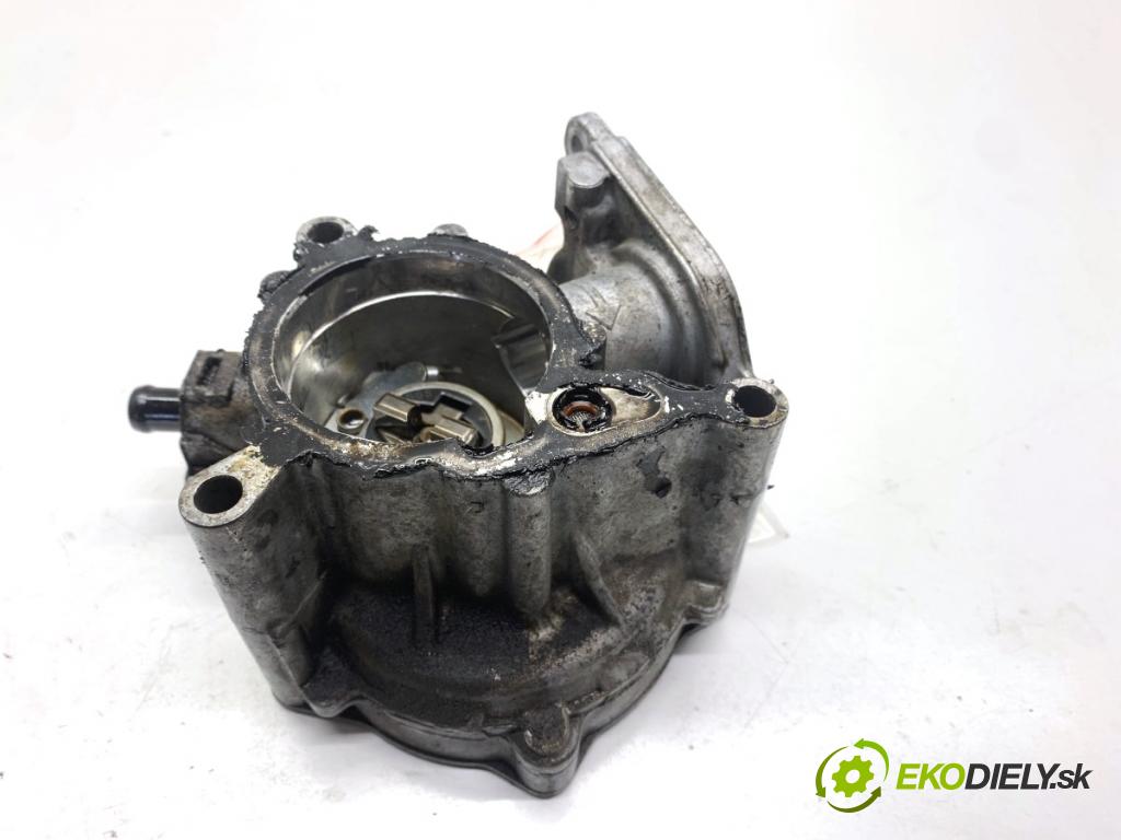 AUDI A4 B8 Kombi 2009 118 kW 1.8 TFSI 1798 Pumpa vákuová 06J145100B