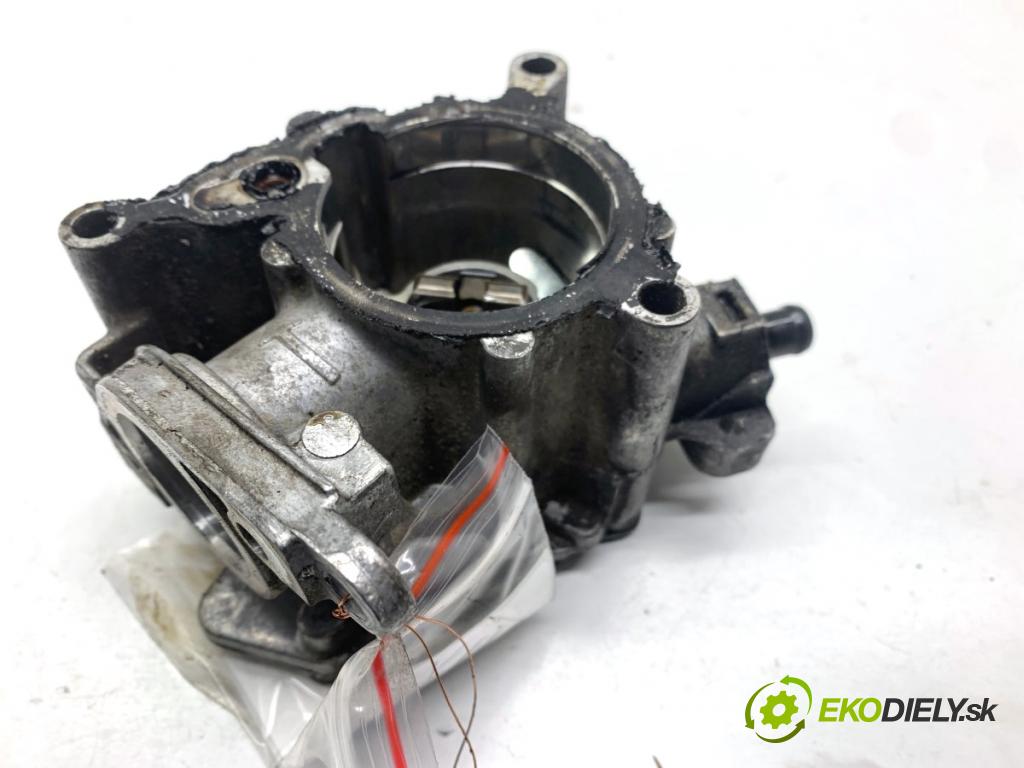 AUDI A4 B8 Kombi 2009 118 kW 1.8 TFSI 1798 pumpa vakuová 06J145100B