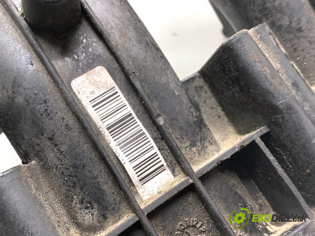 AUDI A4 B8 Kombi 2009 118 kW 1.8 TFSI 1798 Potrubie sacie, sanie  (Sacie potrubie)