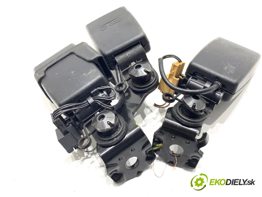 AUDI A6 C7 Kombi 2012 120 kW 2.0 TDI 1968 WPINKI Pinka PASA zad 4G0857740A