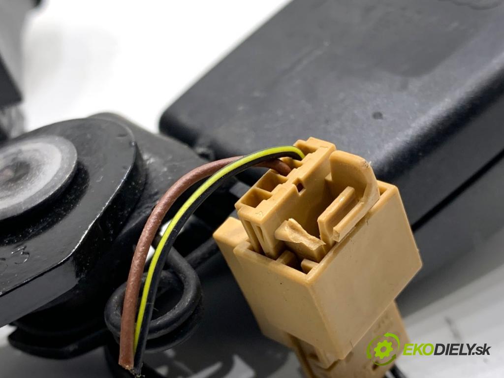 AUDI A6 C7 Kombi 2012 120 kW 2.0 TDI 1968 WPINKI Pinka PASA zadní část 4G0857740A