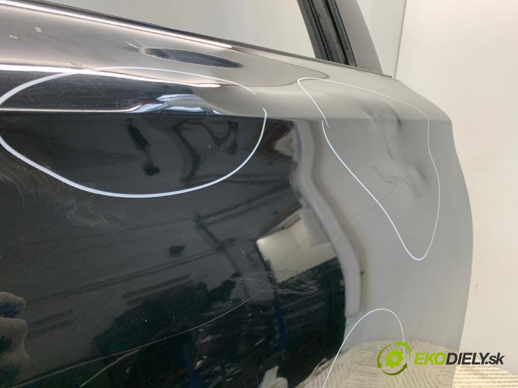 AUDI A8 D4 sedan 2015 368 kW 6.3 W12 quattro 6299 Dvere pravy zad LONG