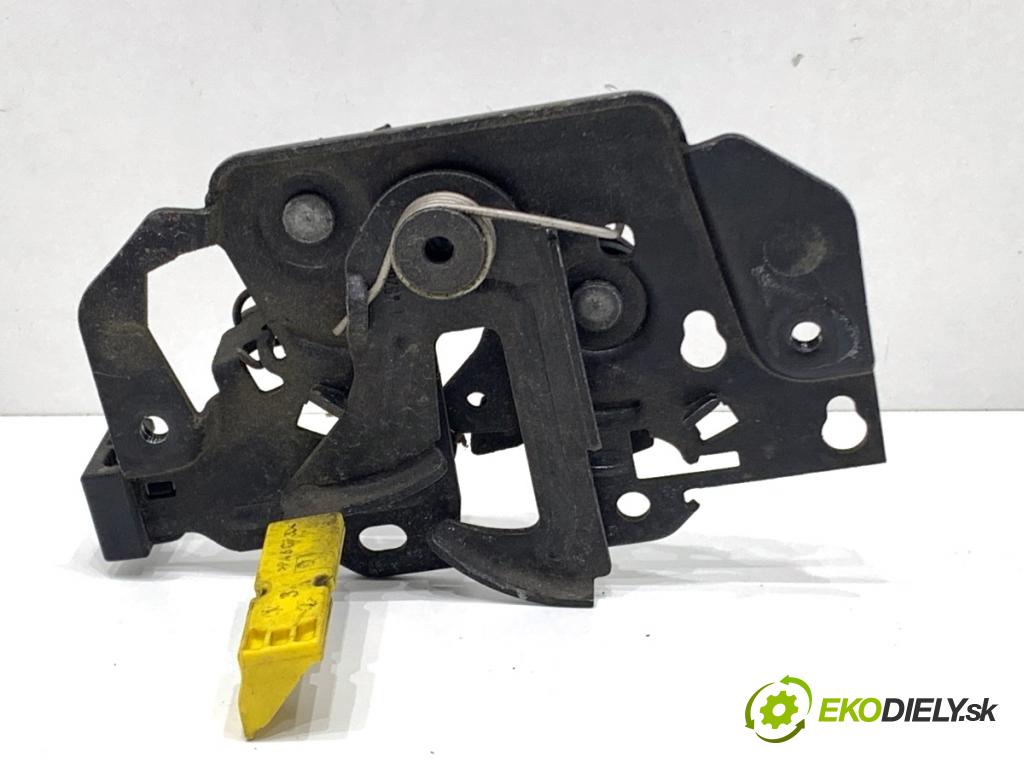 FORD FIESTA MK8 liftback 2021 55 kW 1.1 Ti-VCT 1084 zámok kapoty přední část