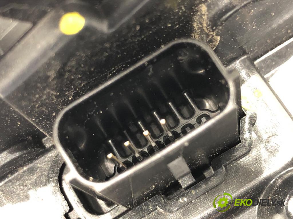 FORD FIESTA MK8 liftback 2021 55 kW 1.1 Ti-VCT 1084 zámok dveře pravý přední část H1BA-A21812-SE