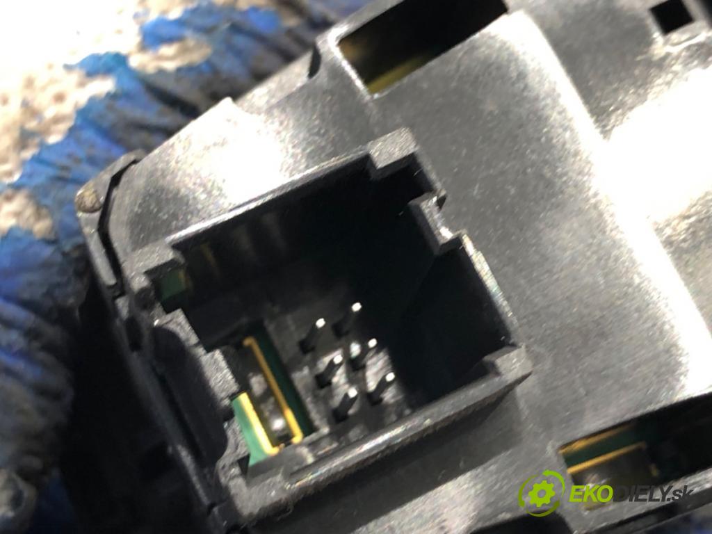 FORD FIESTA MK8 liftback 2021 55 kW 1.1 Ti-VCT 1084 spínač světel H1BT13D061AE