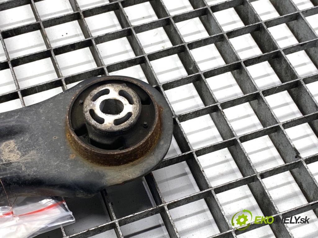 FORD FIESTA MK8 liftback 2021 55 kW 1.1 Ti-VCT 1084 Rameno ľavy predný