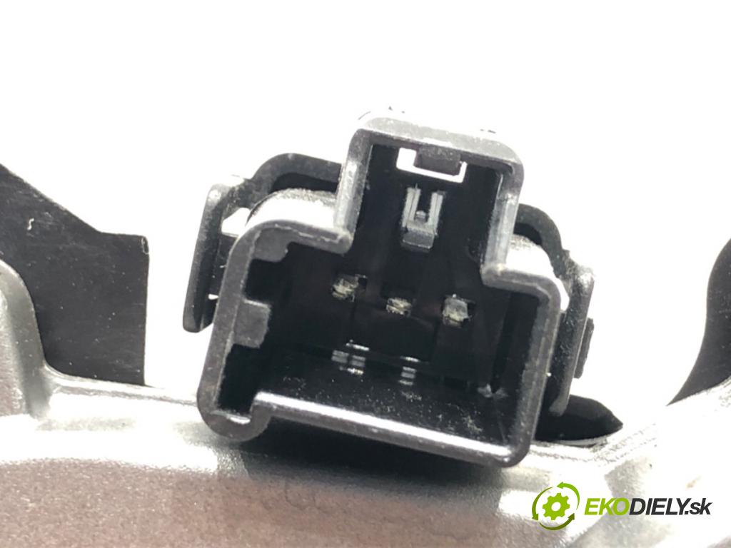 FORD FIESTA MK8 liftback 2021 55 kW 1.1 Ti-VCT 1084 motor stěračů zadní část H1BB17404AA