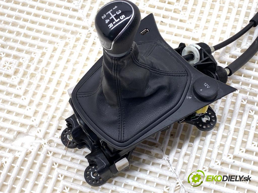 FORD FIESTA MK8 liftback 2021 55 kW 1.1 Ti-VCT 1084 Kulisa H1BR-7C453-DAF (Rýchlostná páka (kulisa))